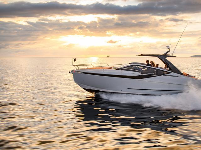 Fairline F Line 33