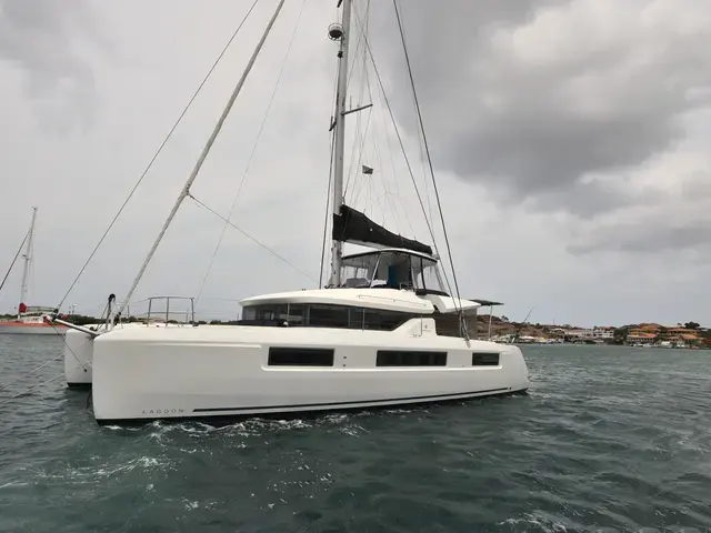 Lagoon 50