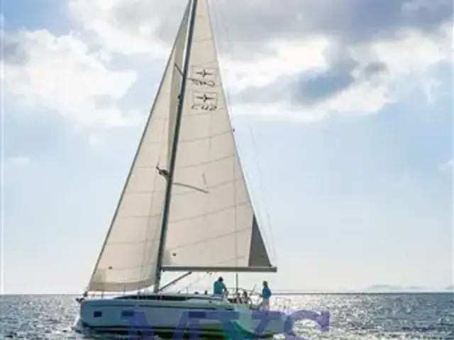 Bavaria C 42