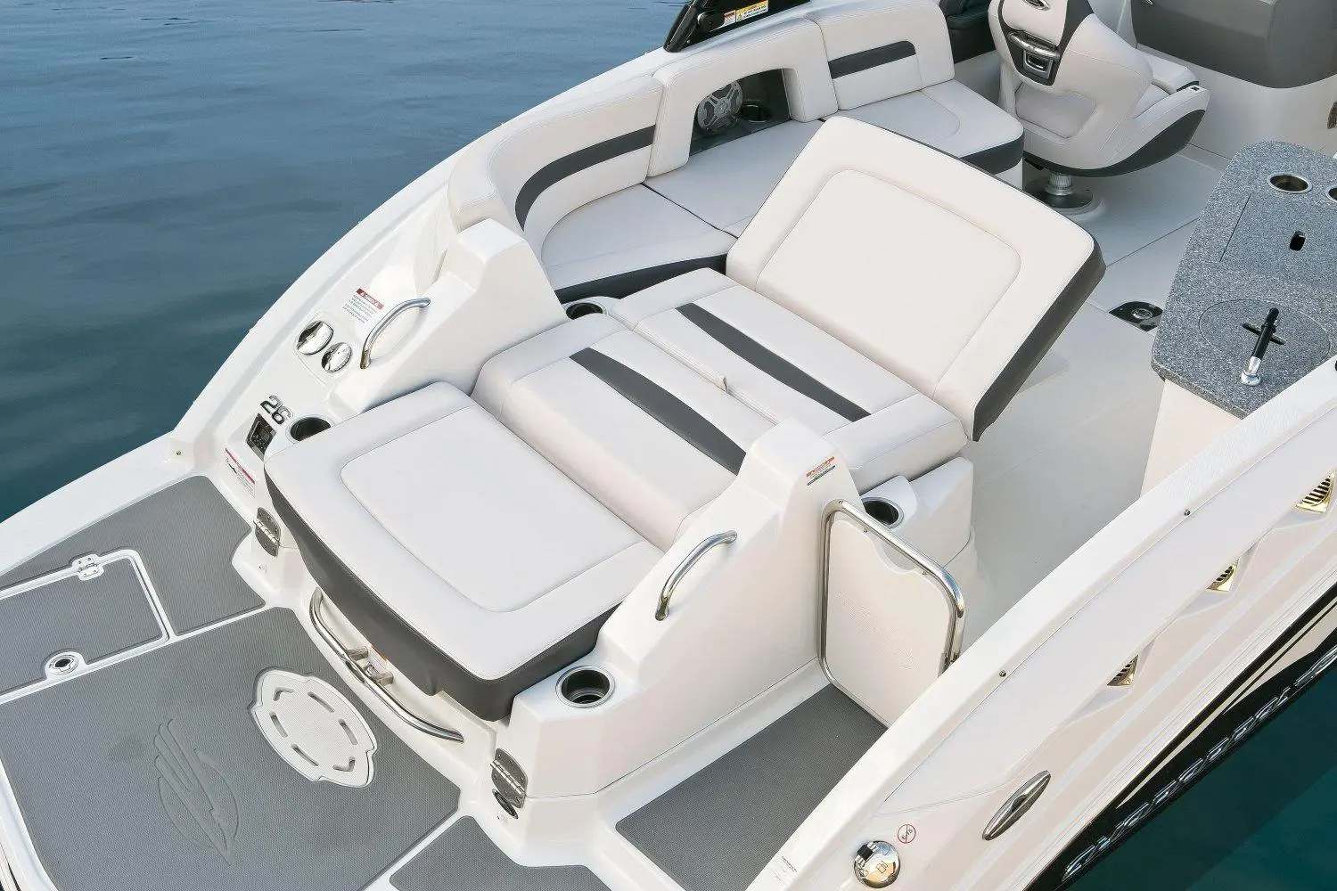 2018 Chaparral 264 sunesta