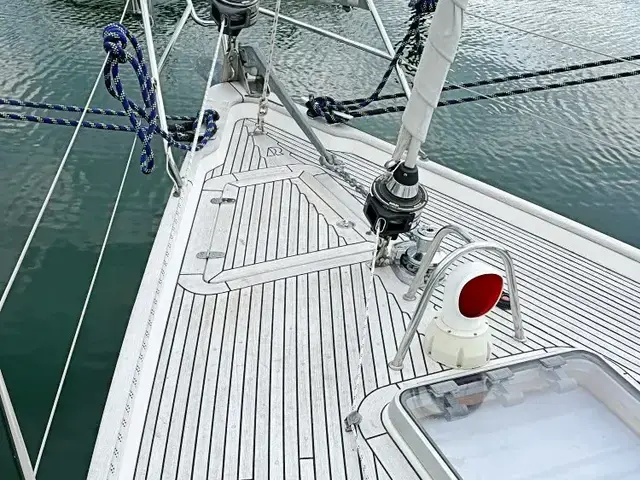 Hallberg Rassy 42