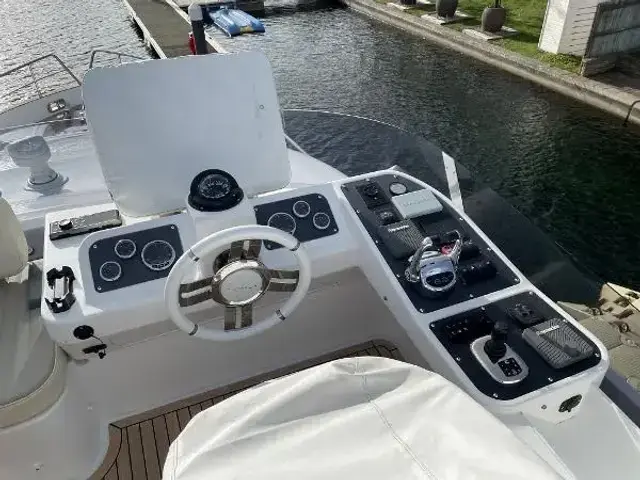 Azimut Magellano 53