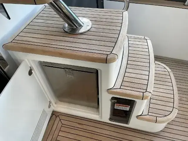 Azimut Magellano 53