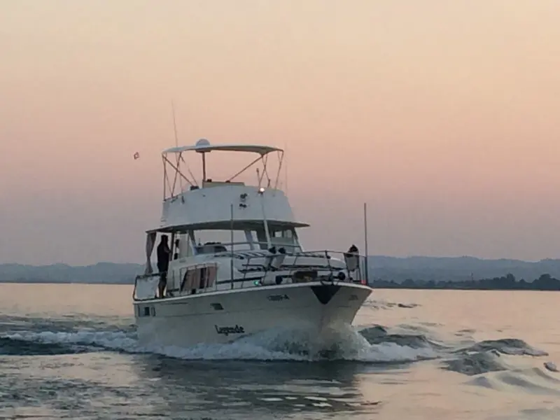 1979 Sea Ray chris craft commander 41 fly