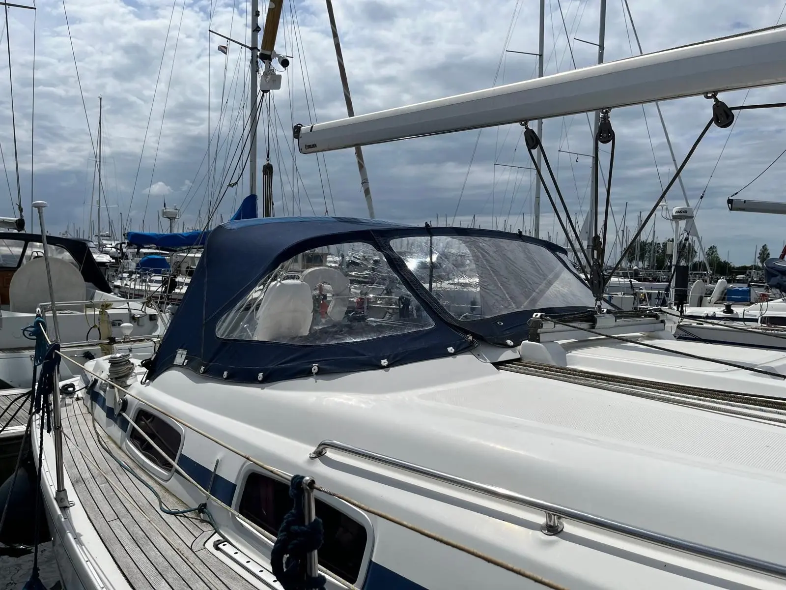 2006 Bavaria 37-3 cruiser