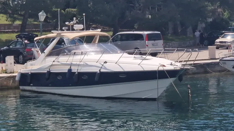 Sunseeker Mustique 42