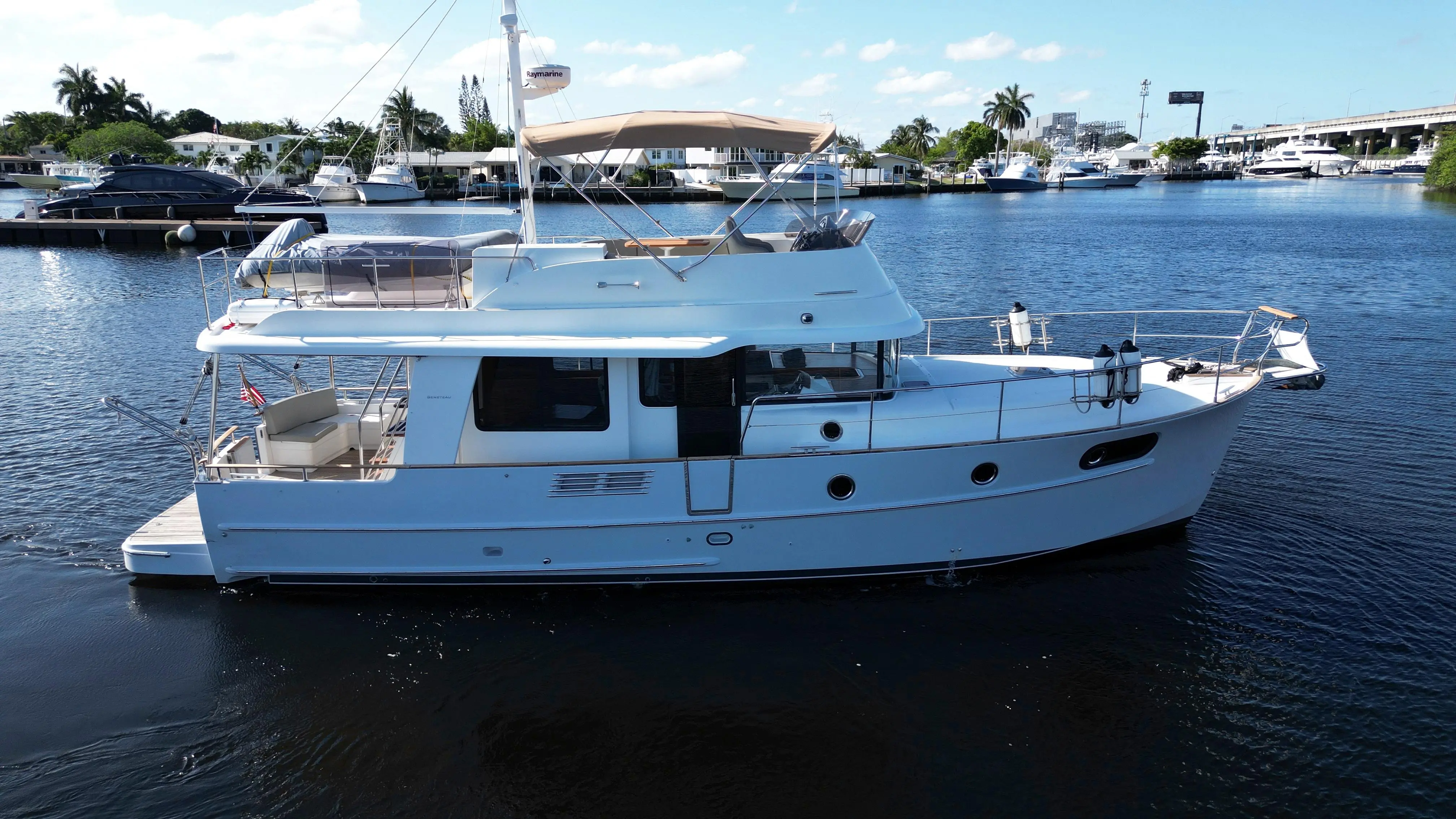 2014 Beneteau swift trawler 44