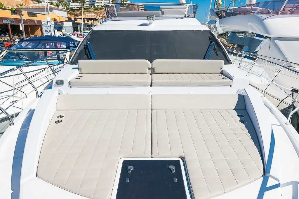 2018 Azimut 50 flybridge