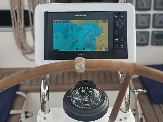 Tradewind 35