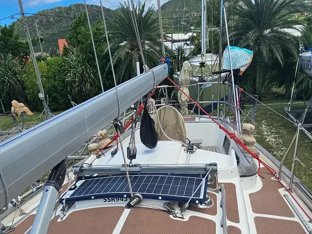 Tradewind 35