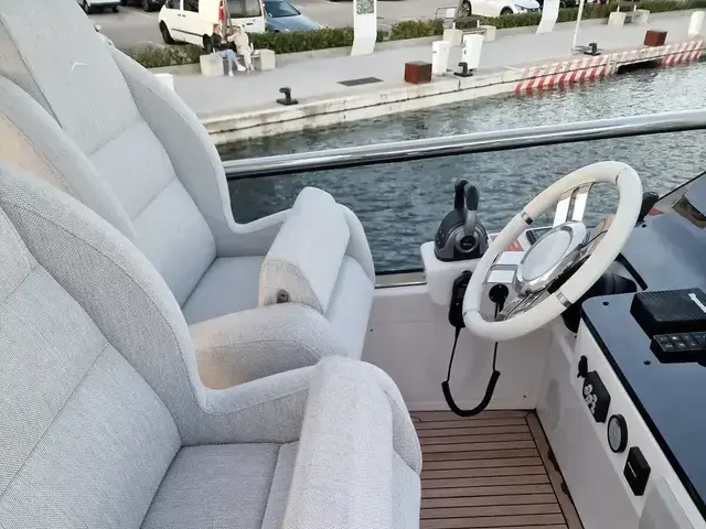 Azimut Fly 60