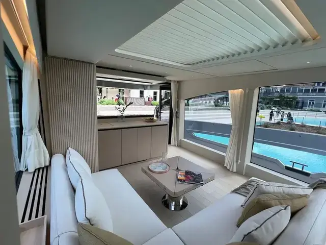 Azimut SeaDeck 6