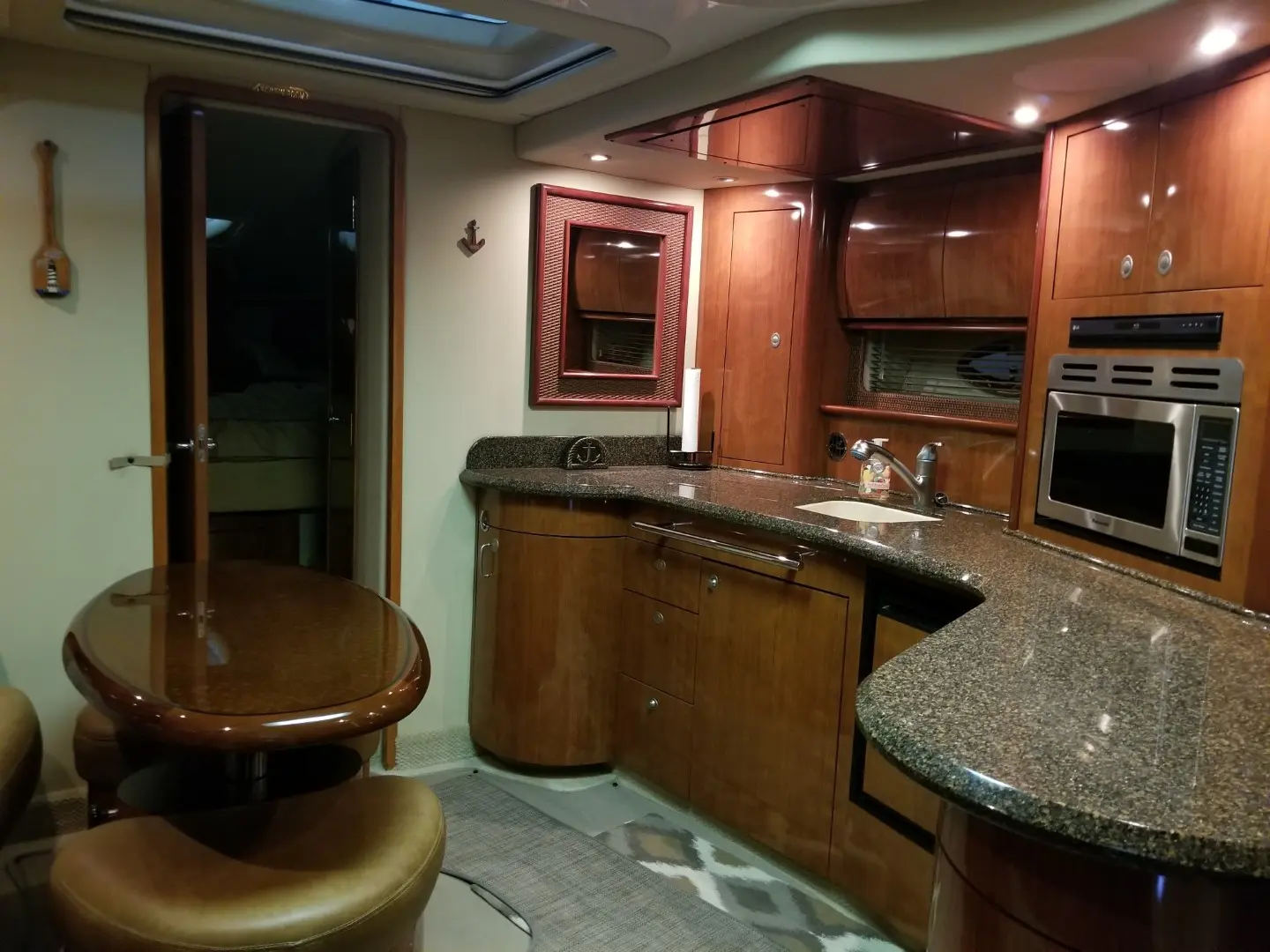 2005 Sea Ray sundancer 420