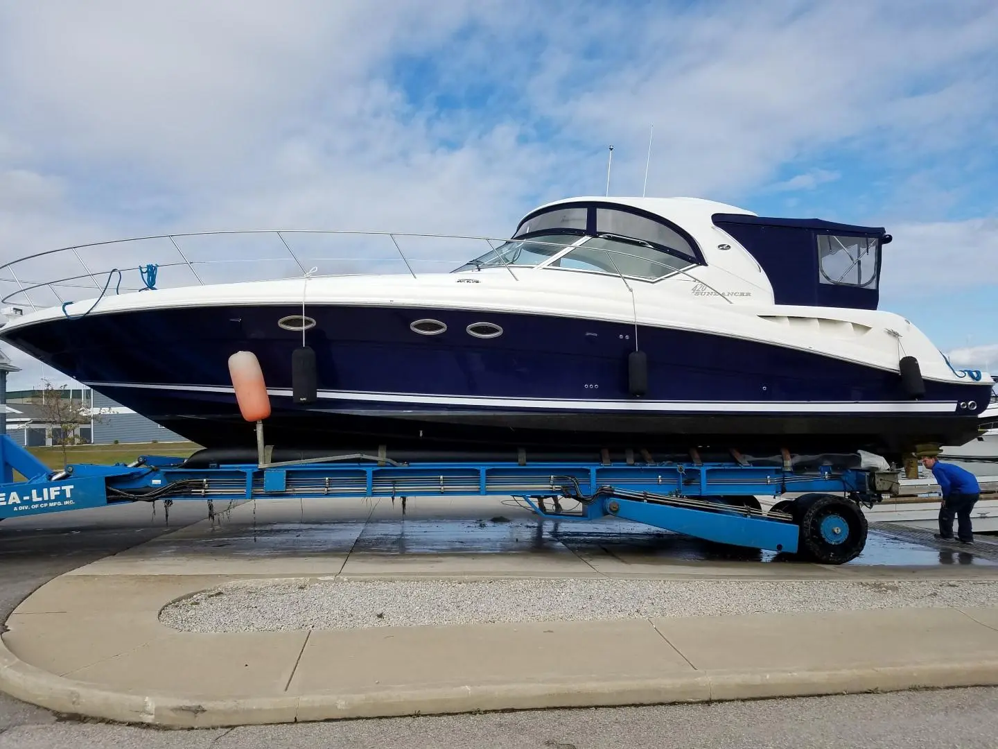 2005 Sea Ray sundancer 420