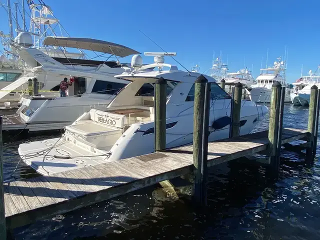 Sea Ray 450 Sundancer