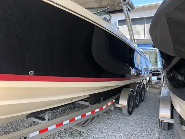 Chris-Craft Calypso 30