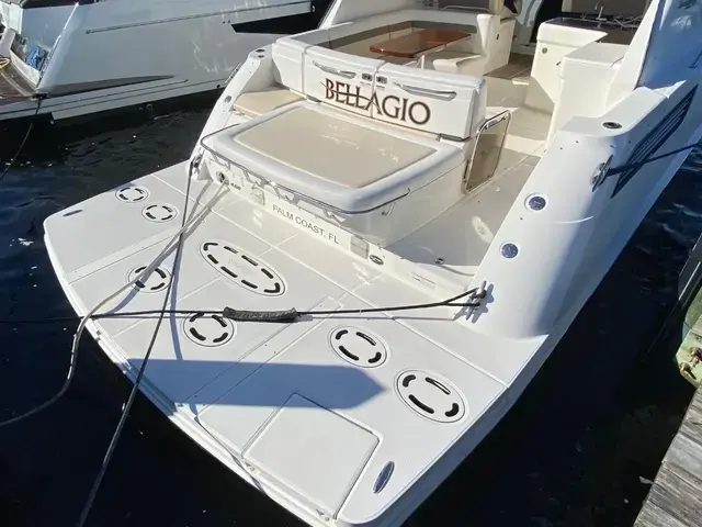 Sea Ray 450 Sundancer