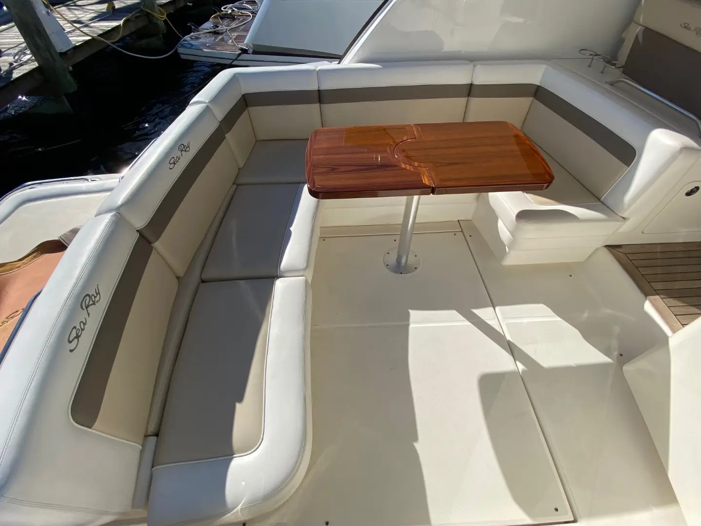 2012 Sea Ray sundancer 450