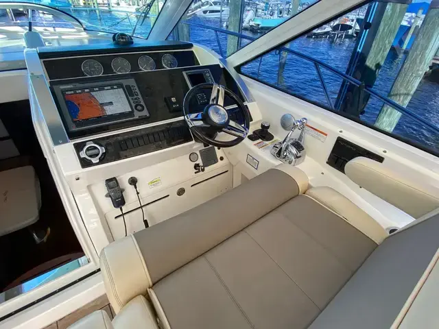 Sea Ray 450 Sundancer