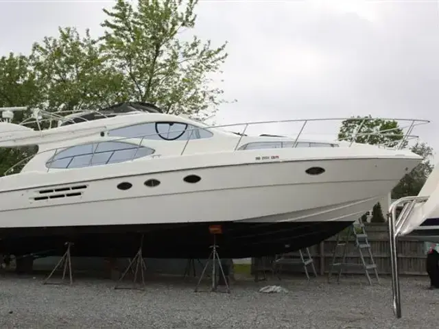 Azimut 46