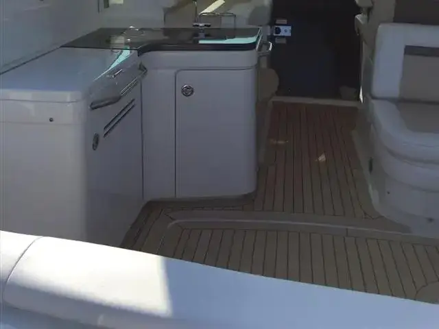 Sea Ray 410 Sundancer