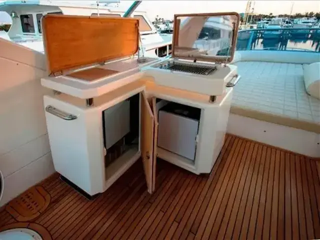 Azimut Flybridge 70