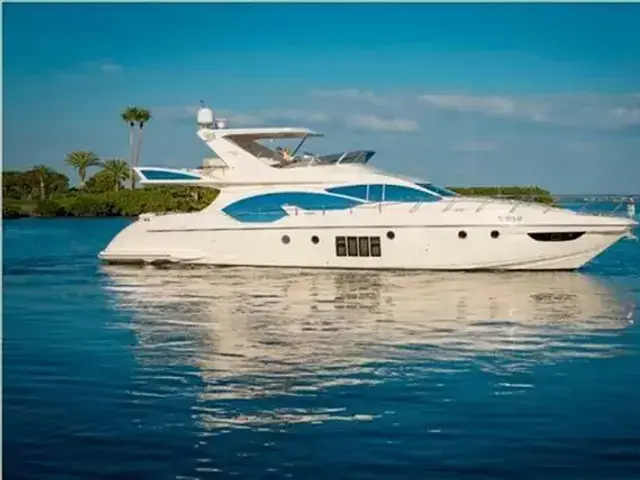 Azimut Flybridge 70