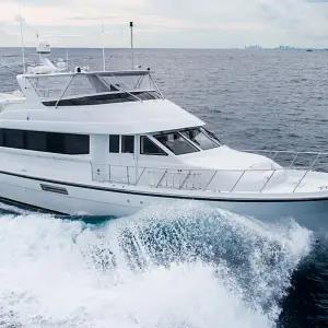 2002 Hatteras Sport Deck Motor Yacht