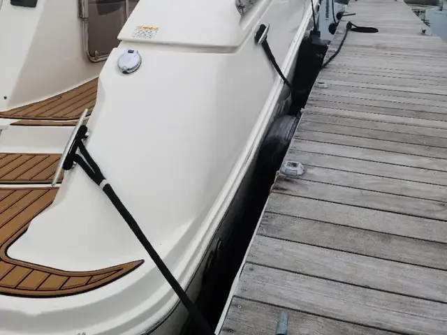 Sea Ray Sundancer 370