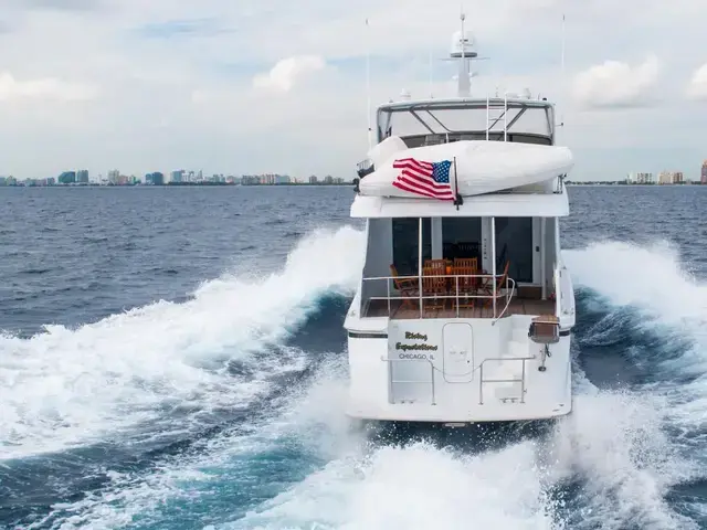 Hatteras Sport Deck Motor Yacht