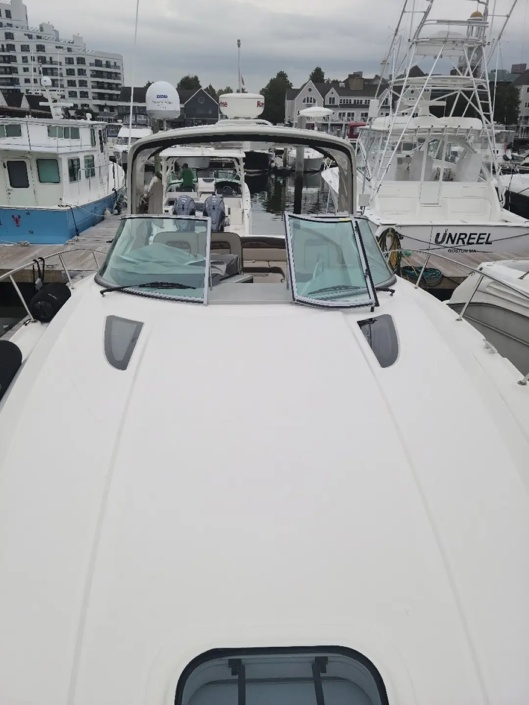 2016 Sea Ray 370 sundancer