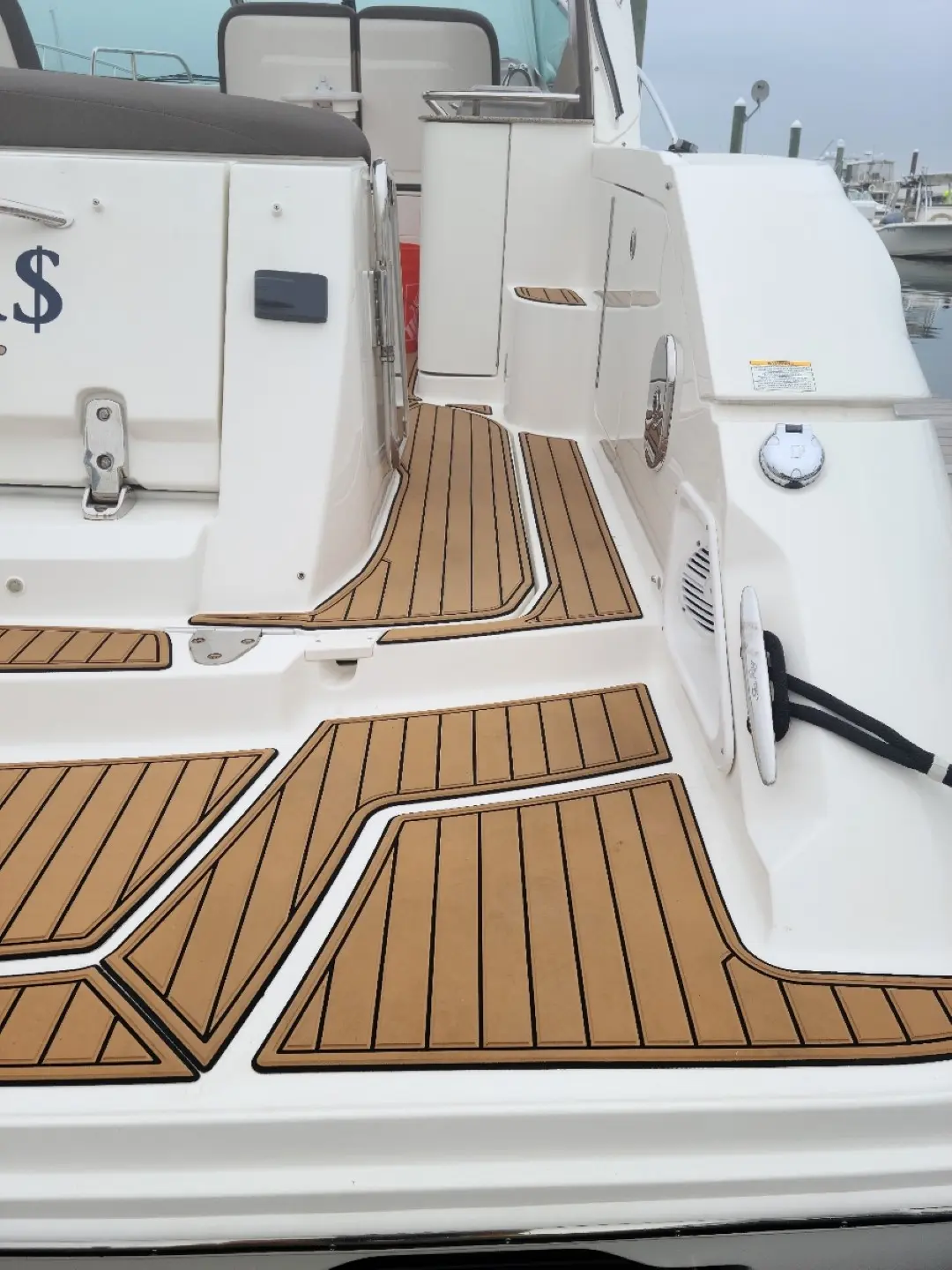 2016 Sea Ray 370 sundancer