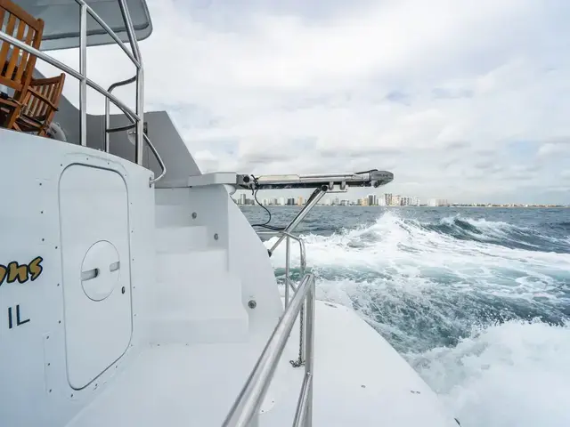 Hatteras Sport Deck Motor Yacht