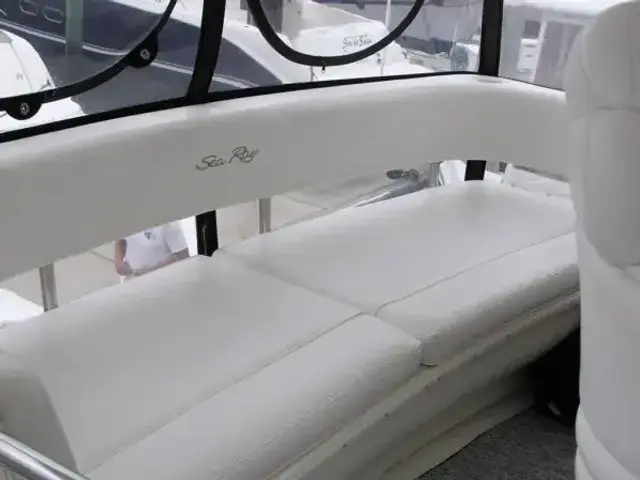 Sea Ray 560 Sedan Bridge