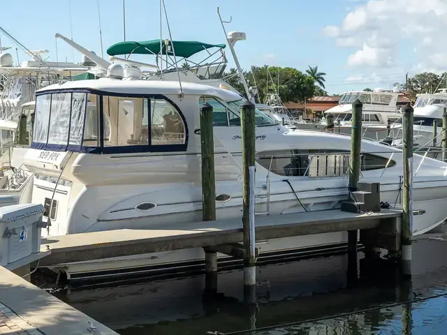 Sea Ray 480 Motor Yacht