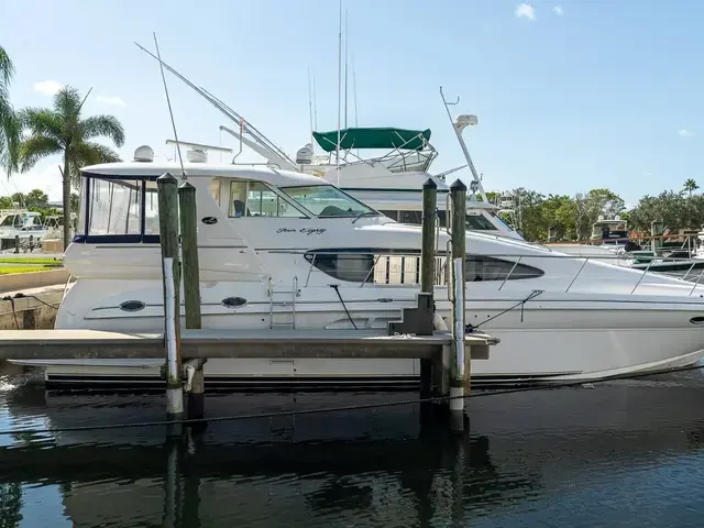 Sea Ray 480 Motor Yacht