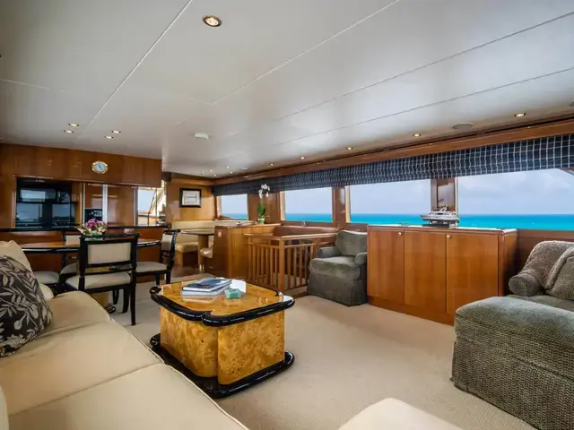 Hatteras Sport Deck Motor Yacht