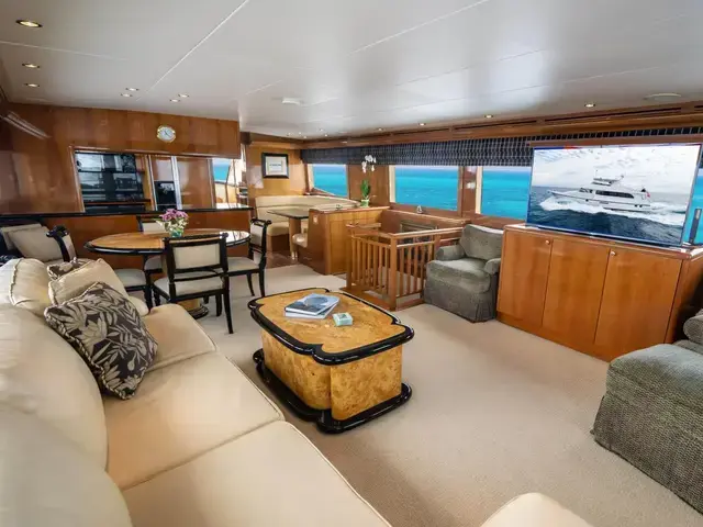 Hatteras Sport Deck Motor Yacht