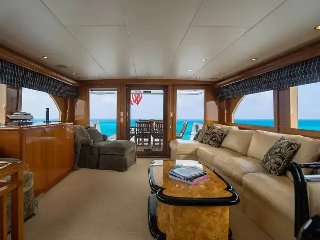 Hatteras Sport Deck Motor Yacht