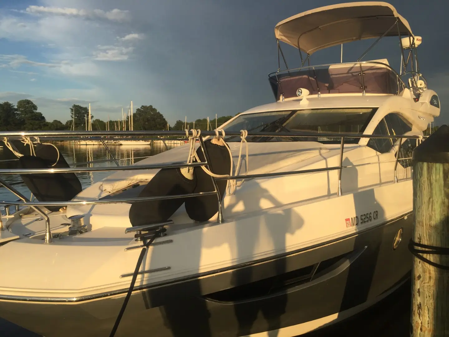 2011 Azimut 38 flybridge