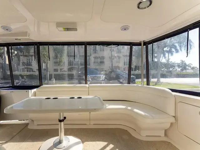 Sea Ray 480 Motor Yacht