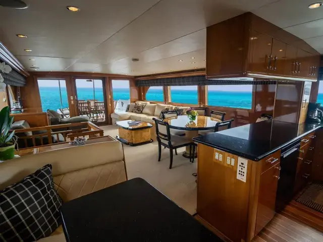 Hatteras Sport Deck Motor Yacht