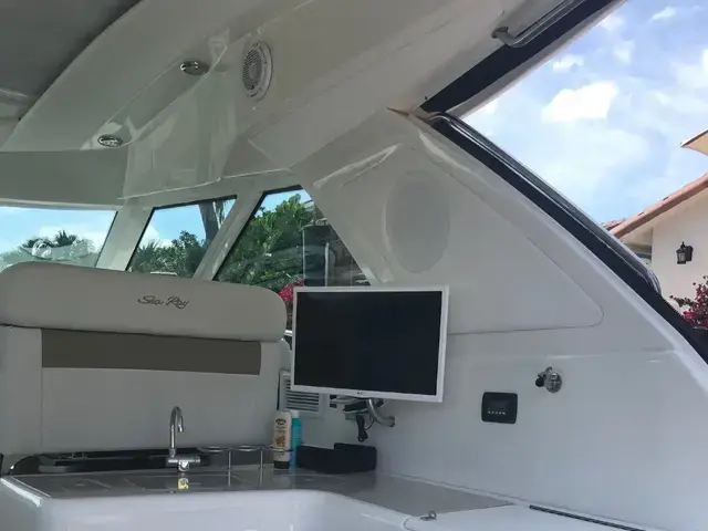 Sea Ray 450 Sundancer