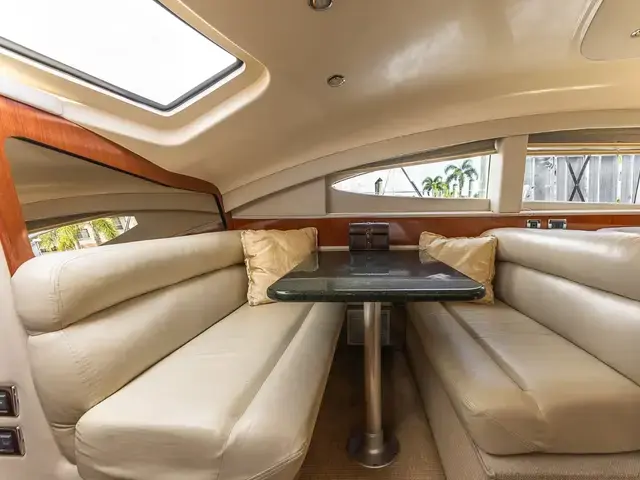 Sea Ray 480 Motor Yacht