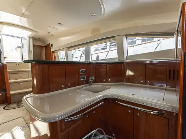 Sea Ray 480 Motor Yacht