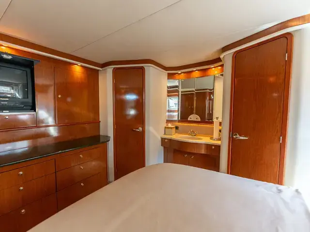 Sea Ray 480 Motor Yacht