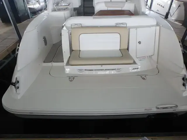 Sea Ray 350 Sundancer