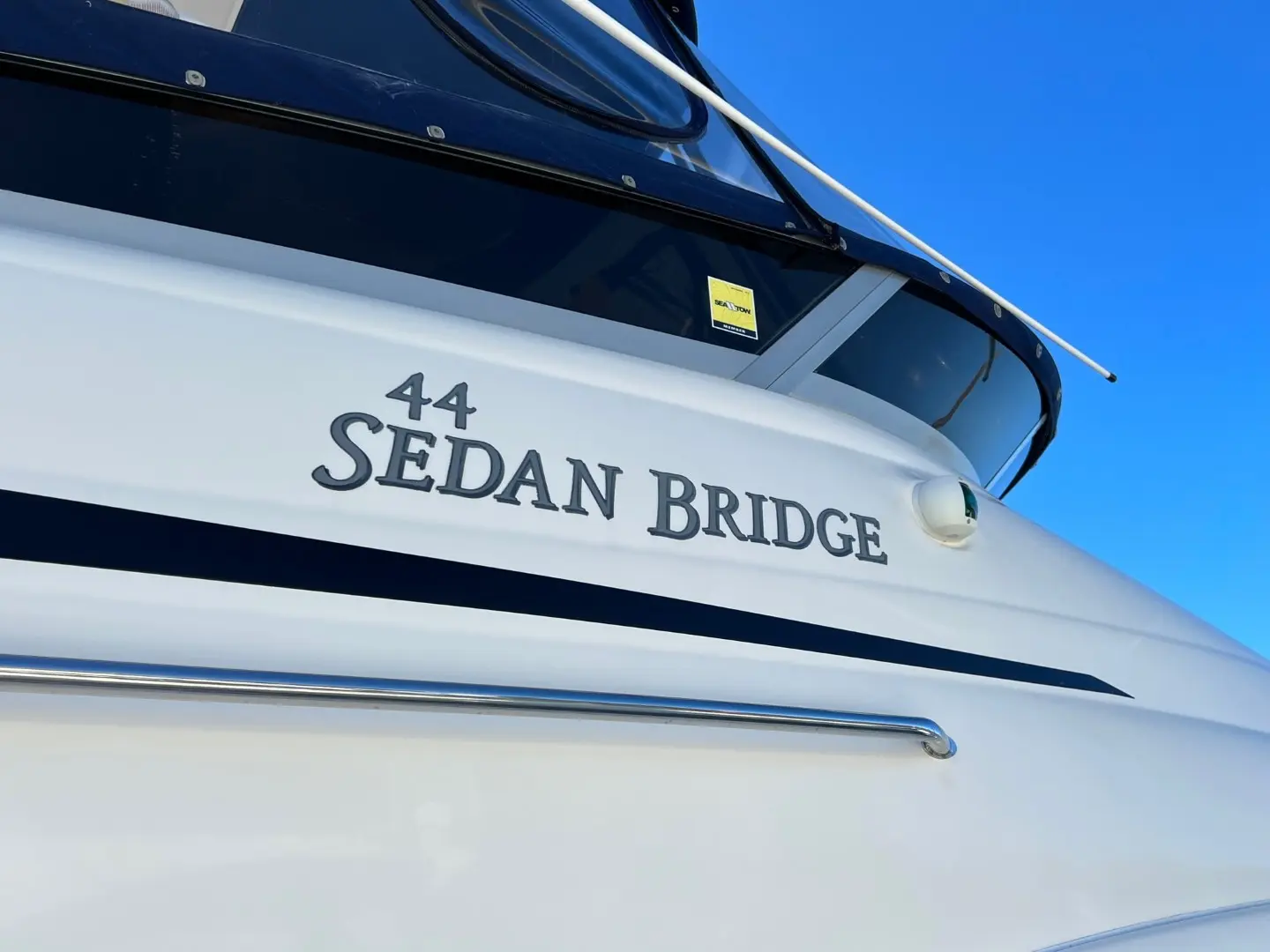 2007 Sea Ray 44 sedan bridge