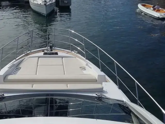 Azimut 55S