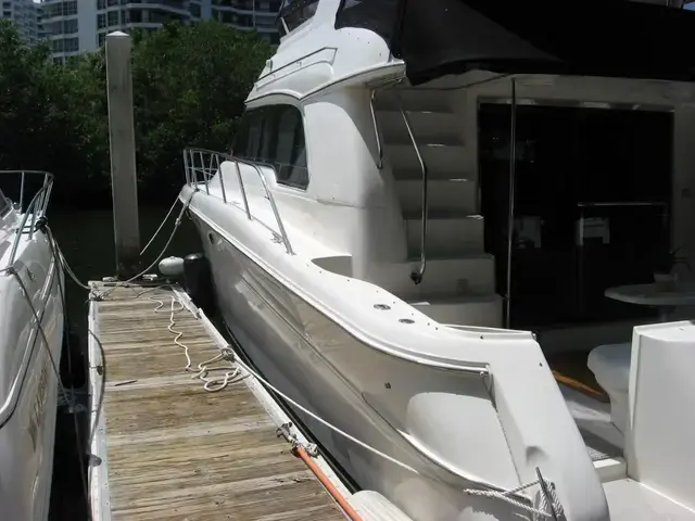 Sea Ray 480 Sedan Bridge